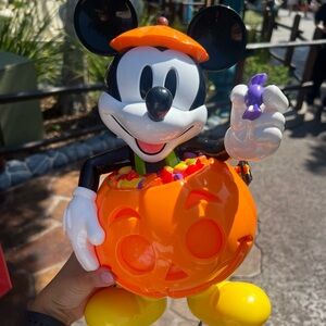 LIMITED Disney 2024 Mickey Mouse Halloween pumpkin bucket